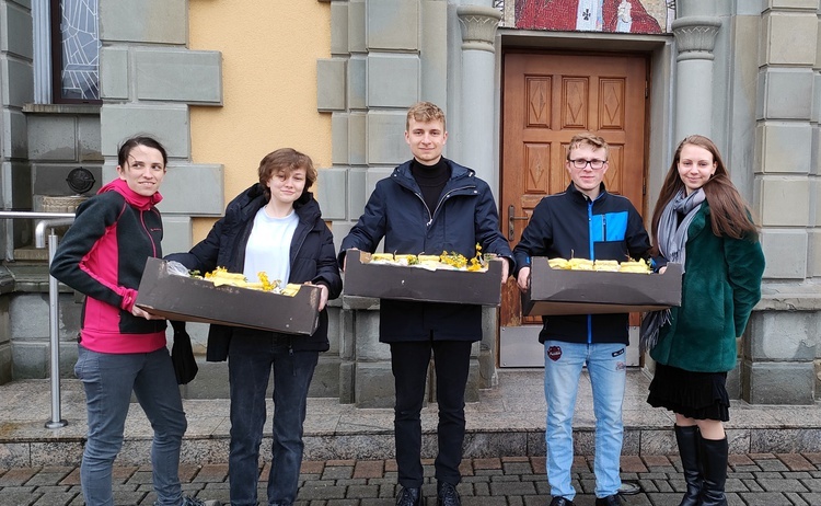 Trzciana. Wielkanocne koszyczki dla seniorów