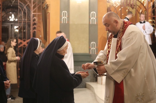 Liturgia Wielkiego Piątku w katedrze w Bielsku-Bialej - 2022