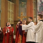 Liturgia Wielkiego Piątku w katedrze w Bielsku-Bialej - 2022