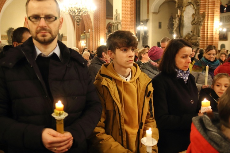 Wigilia Paschalna w legnickiej katedrze