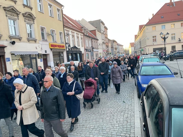 Wigilia Paschalna w parafiach diecezji