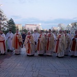 Wigilia Paschalna w świdnickiej parafii na Osiedlu Młodych