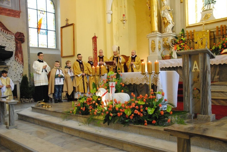 Msza św. z procesją rezurekcyjną w Głogowie