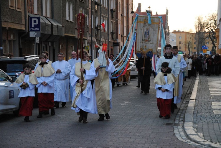 Msza św. z procesją rezurekcyjną w Głogowie