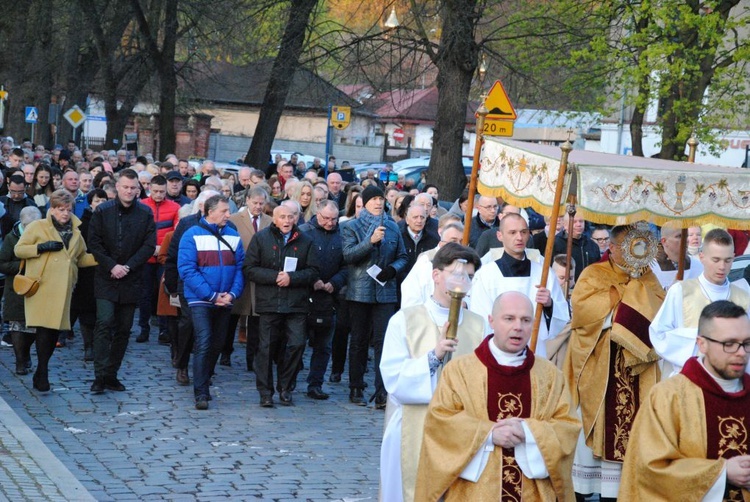 Msza św. z procesją rezurekcyjną w Głogowie