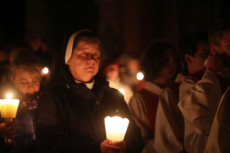 Liturgia Wigilii Paschalnej w katedrze św. Mikołaja w Bielsku-Białej - 2022