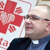 ▲	Dyrektor diecezjalnej Caritas.