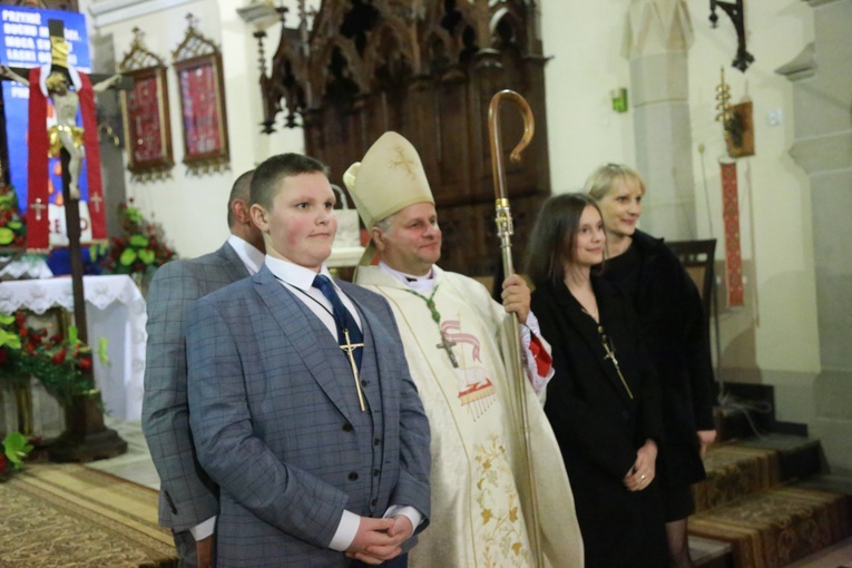 Bierzmowanie w Ciężkowicach