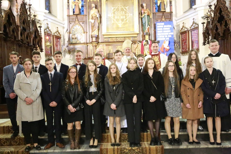 Bierzmowanie w Ciężkowicach