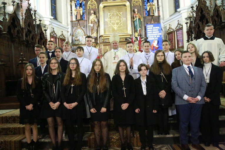 Bierzmowanie w Ciężkowicach