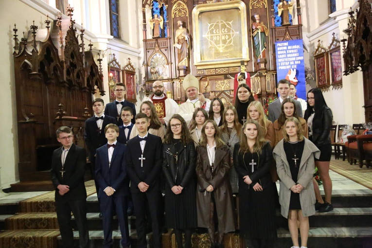 Bierzmowanie w Ciężkowicach