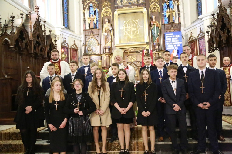 Bierzmowanie w Ciężkowicach