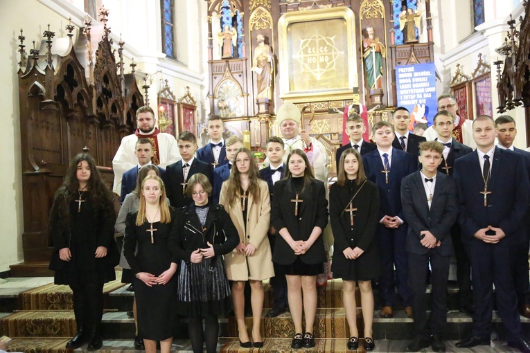 Bierzmowanie w Ciężkowicach