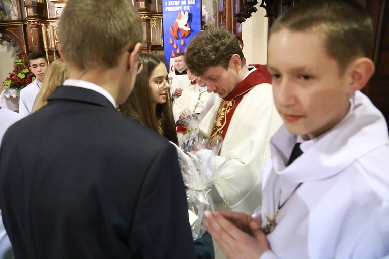 Bierzmowanie w Ciężkowicach