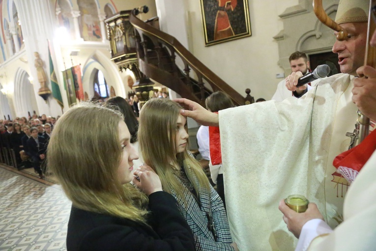 Bierzmowanie w Ciężkowicach