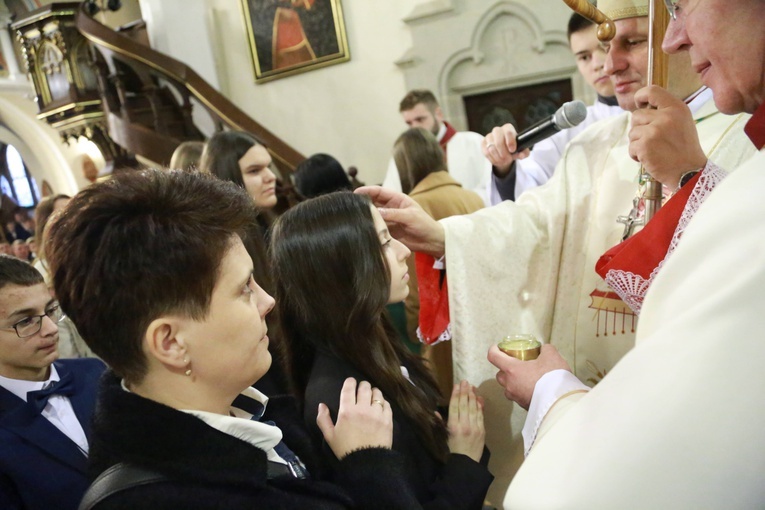 Bierzmowanie w Ciężkowicach