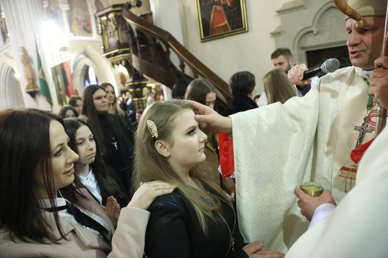 Bierzmowanie w Ciężkowicach