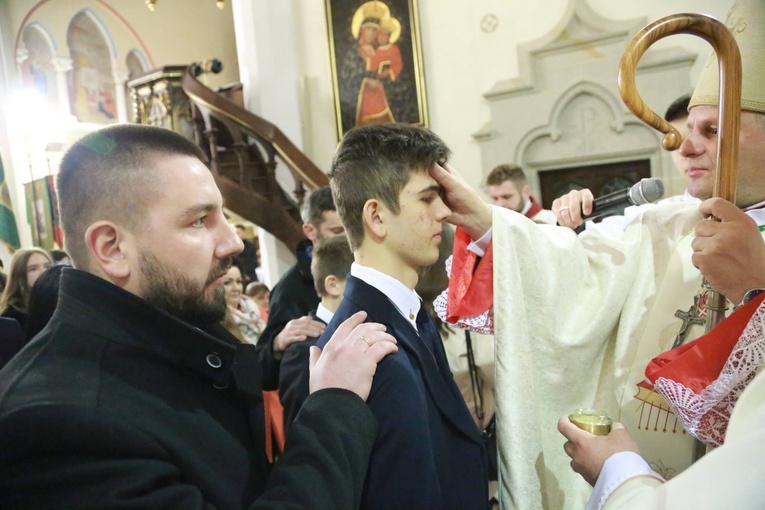 Bierzmowanie w Ciężkowicach