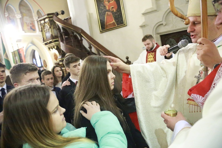 Bierzmowanie w Ciężkowicach