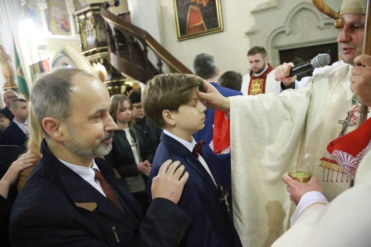 Bierzmowanie w Ciężkowicach