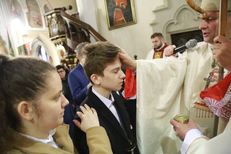 Bierzmowanie w Ciężkowicach