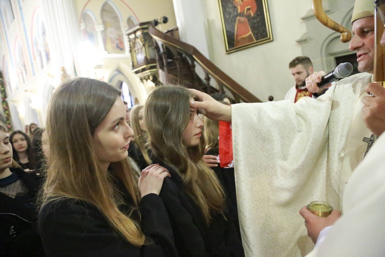 Bierzmowanie w Ciężkowicach