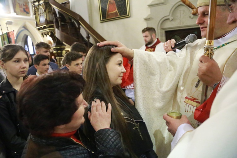 Bierzmowanie w Ciężkowicach