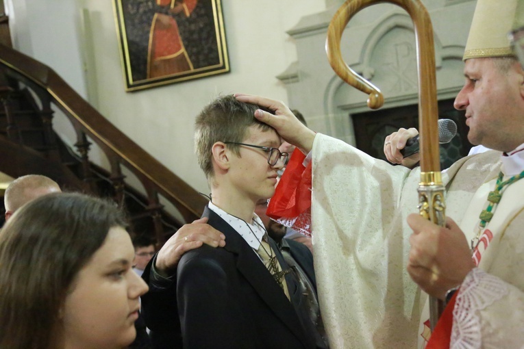 Bierzmowanie w Ciężkowicach