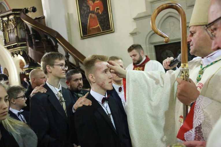 Bierzmowanie w Ciężkowicach