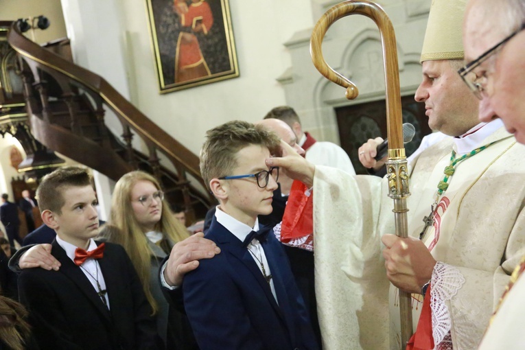 Bierzmowanie w Ciężkowicach