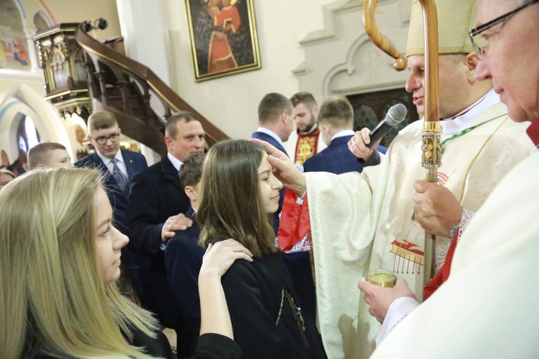 Bierzmowanie w Ciężkowicach