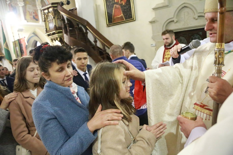 Bierzmowanie w Ciężkowicach