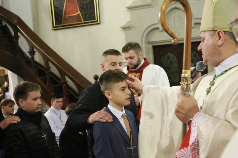 Bierzmowanie w Ciężkowicach