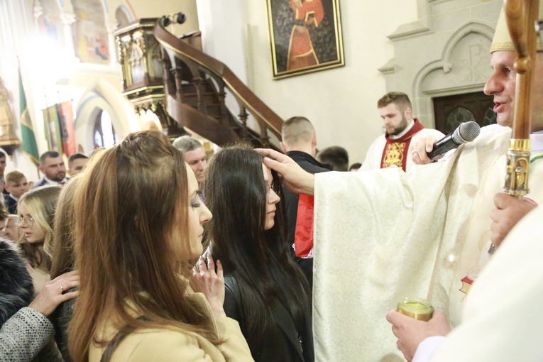 Bierzmowanie w Ciężkowicach