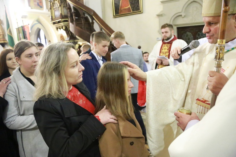 Bierzmowanie w Ciężkowicach
