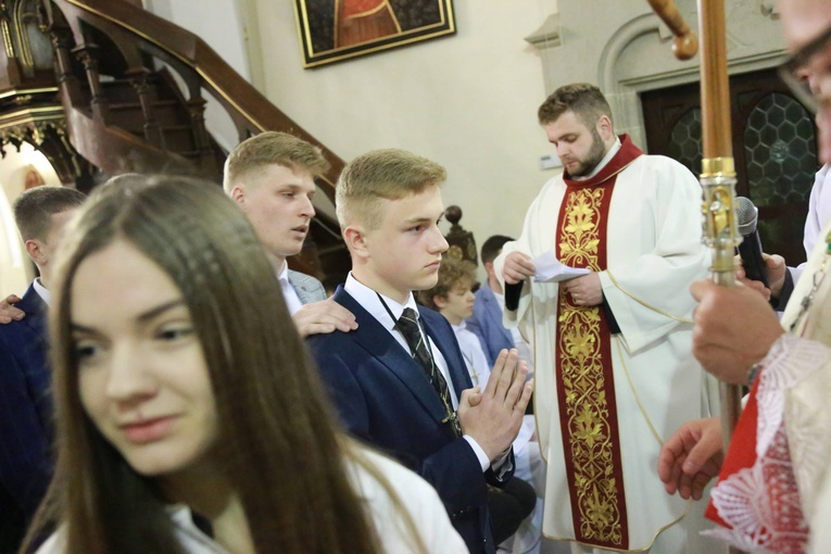 Bierzmowanie w Ciężkowicach