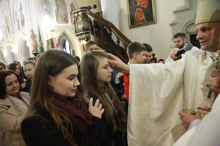 Bierzmowanie w Ciężkowicach