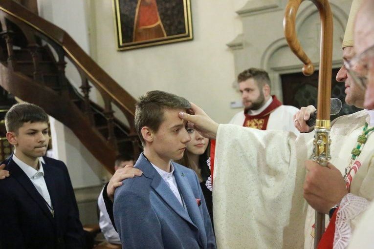 Bierzmowanie w Ciężkowicach