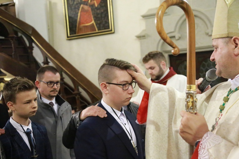 Bierzmowanie w Ciężkowicach