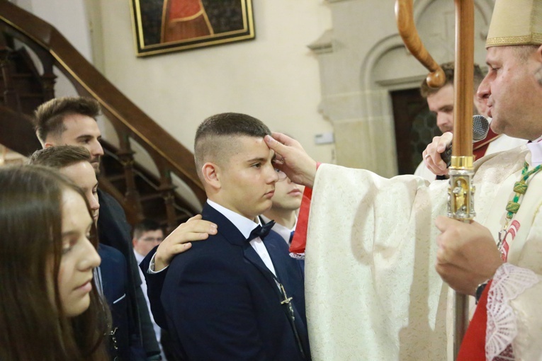 Bierzmowanie w Ciężkowicach