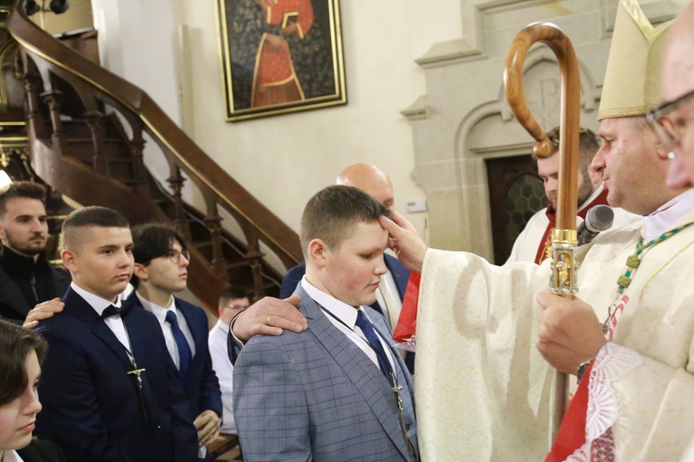 Bierzmowanie w Ciężkowicach