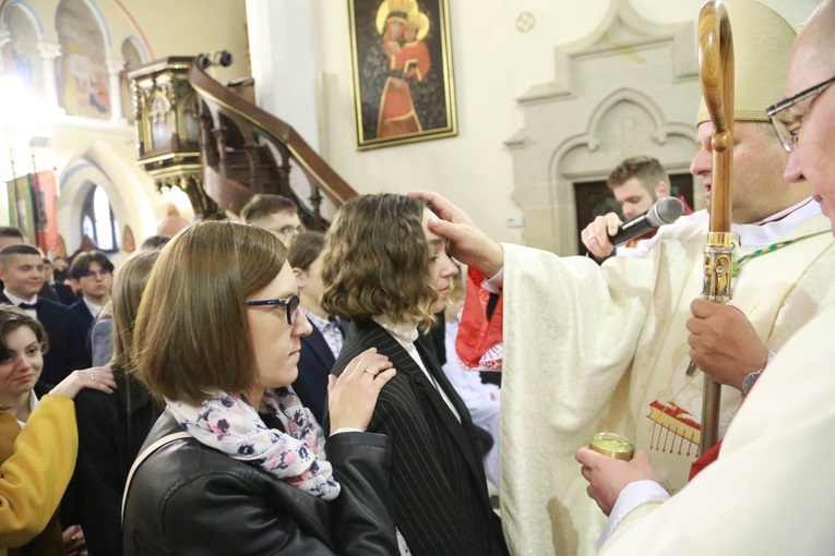 Bierzmowanie w Ciężkowicach