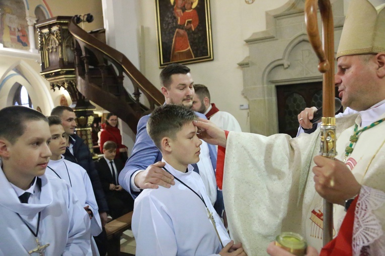 Bierzmowanie w Ciężkowicach