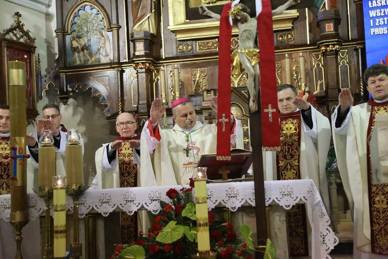 Bierzmowanie w Ciężkowicach