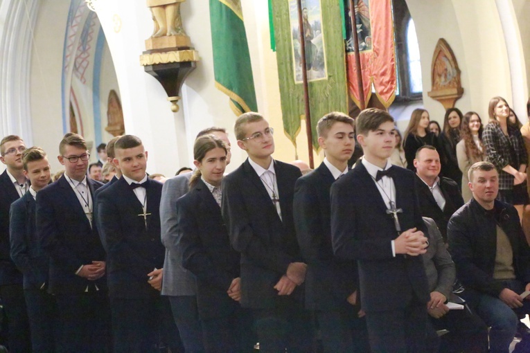 Bierzmowanie w Ciężkowicach