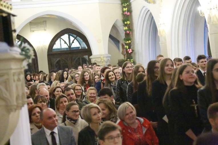 Bierzmowanie w Ciężkowicach