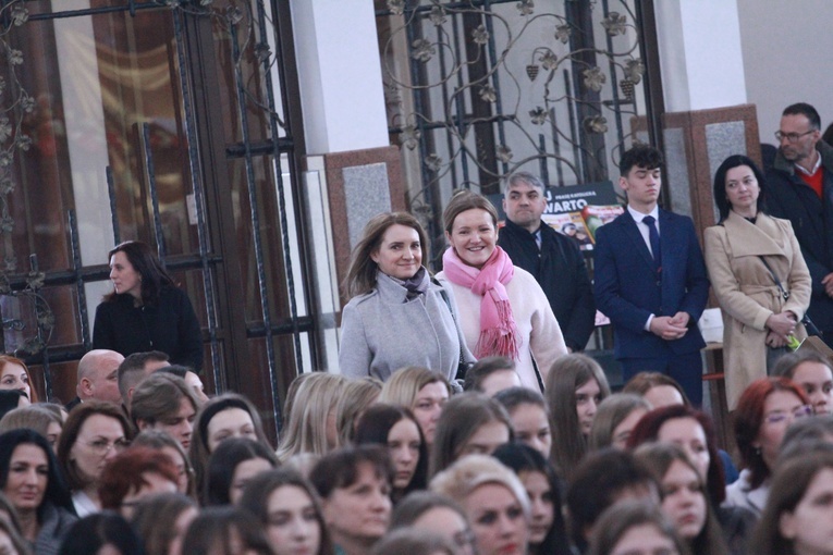 Bierzmowanie w Męcinie