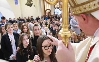 Męcina, Słopnice. Każdy ma swoją drogę do Emaus