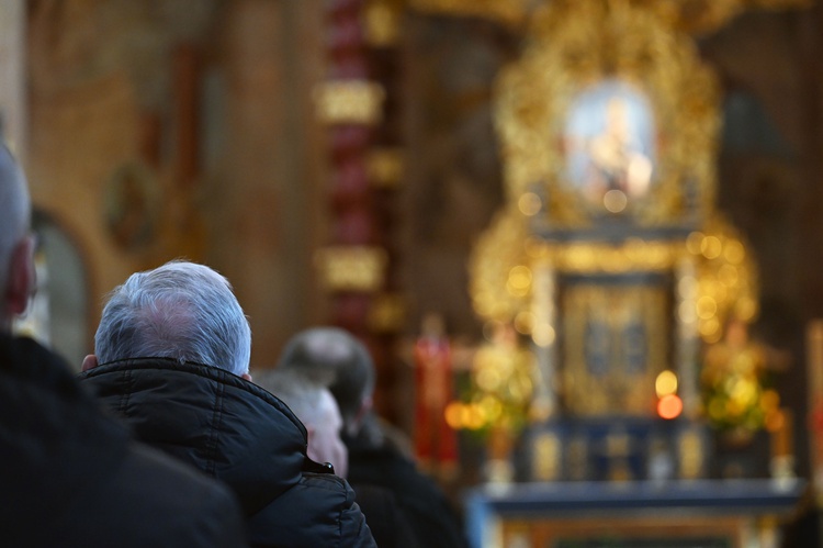 Kapłańskie skupienie w Skrzatuszu