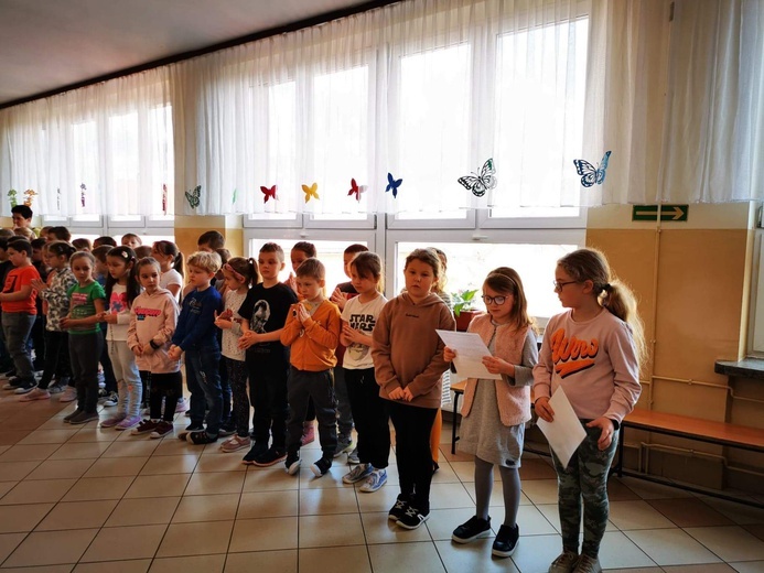 Ciężkowickie dzieci modlą się o pokój 